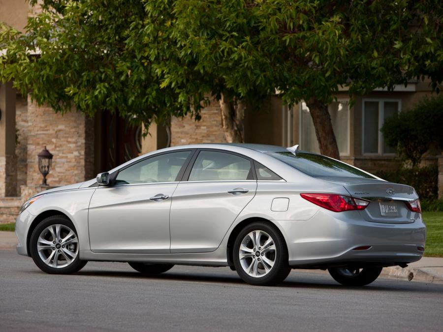  Hyundai Sonata 2010 года  (US) (фото 4 из 16)